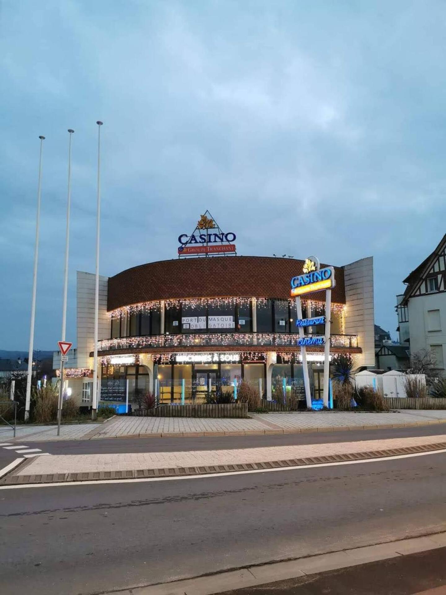 Residence Super Deauville Villers-sur-Mer Eksteriør bilde